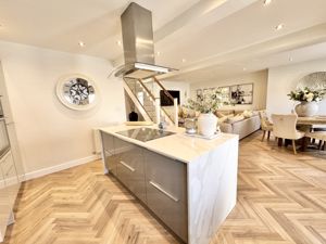 Photo 40- click for photo gallery